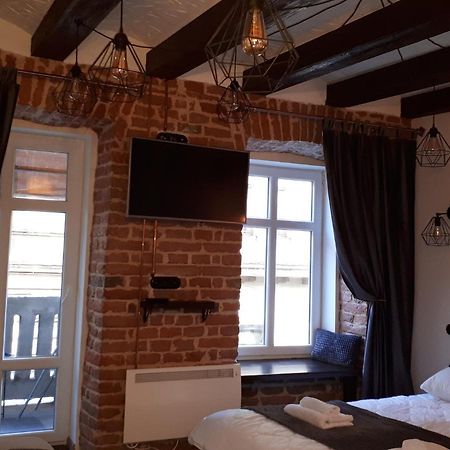Loft Апартаменти З Балконом В Центрі Львова Exteriör bild